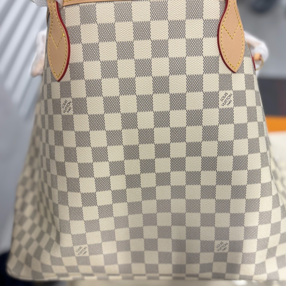 Louis Vuitton Neverfull GM Checkered Tote - Cream and Tan - Picture 2 of 12